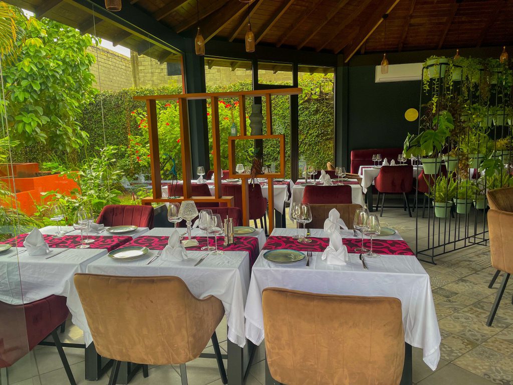 Roxy Lounge: restaurant d’affaires incontournable à Abidjan